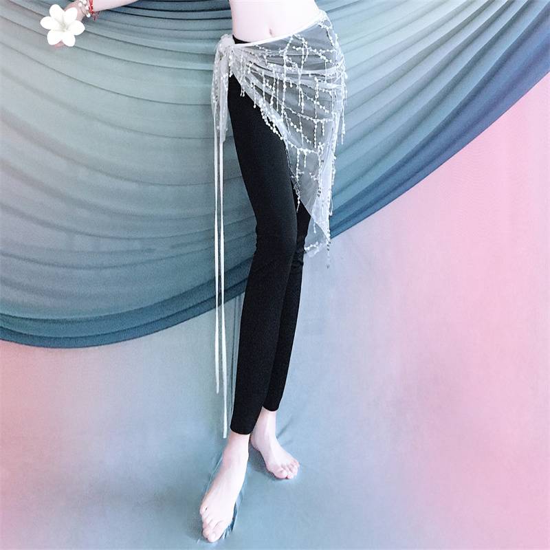 WHITE 36A TRIANGLE SHORT